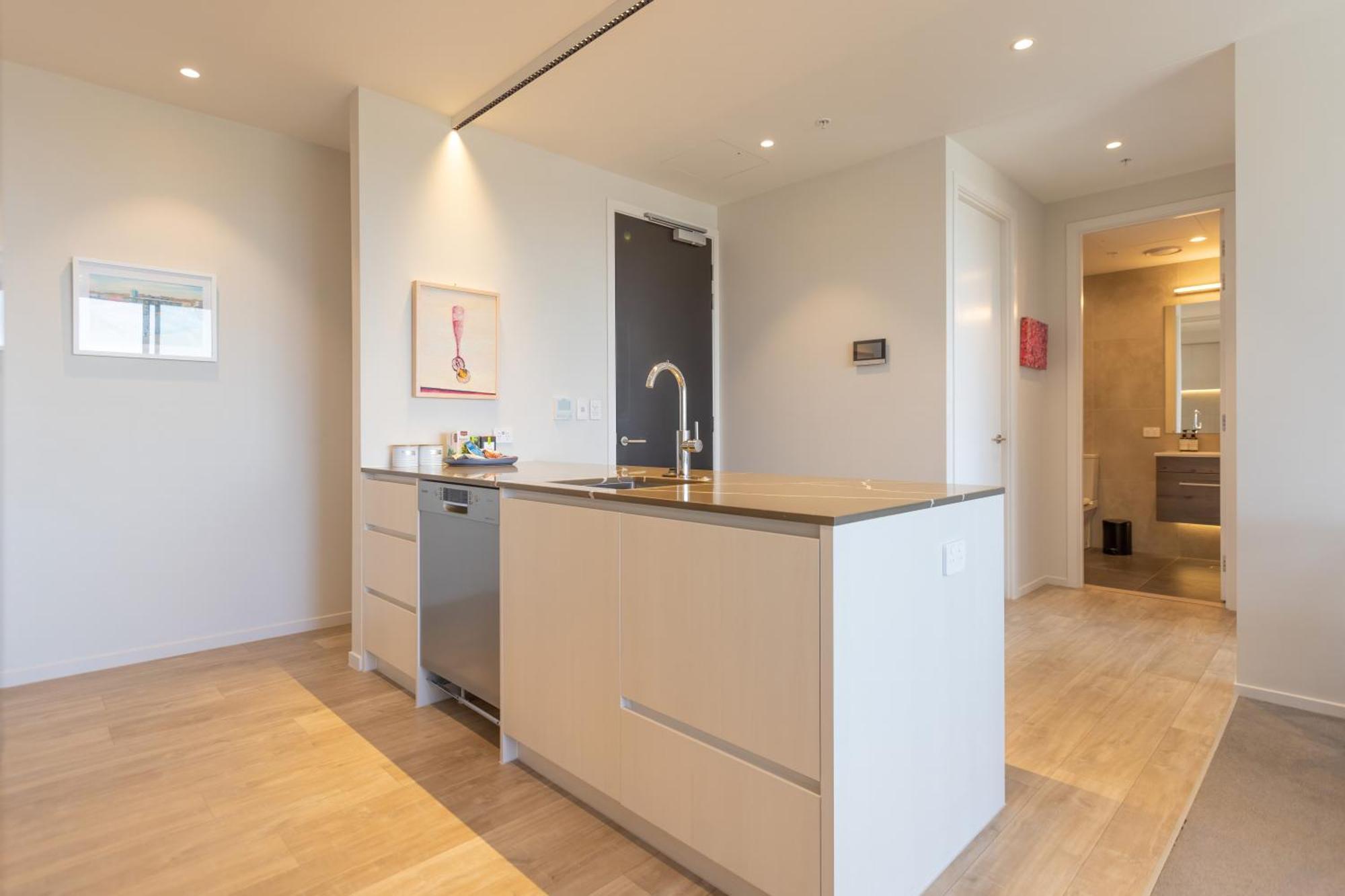 Luxury 2 Bedroom Cbd Apartment With Free Parking Крайстчърч Екстериор снимка