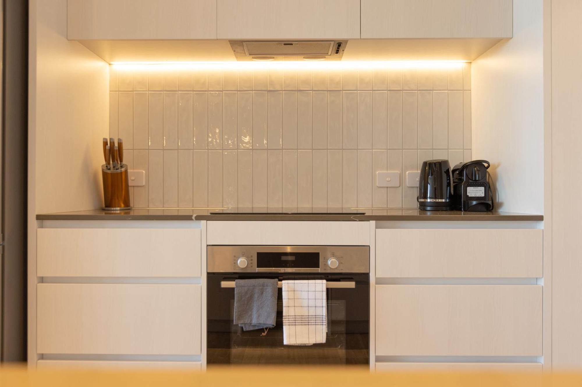Luxury 2 Bedroom Cbd Apartment With Free Parking Крайстчърч Екстериор снимка